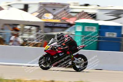 media/Apr-30-2023-CRA (Sun) [[020fcf5d43]]/Race 3-1000 Amateur Supersport/